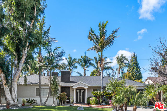 5159 Sophia Avenue, Encino CA: https://media.crmls.org/mediaz/1f2e06ae-3d8a-4f43-b47d-b04a150c8560.jpg