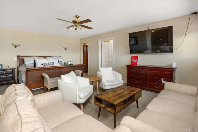 23742 Calistoga Pl, Ramona CA: https://media.crmls.org/mediaz/1f2e0b08-6150-4a87-9740-c8b9185ef49d.jpg