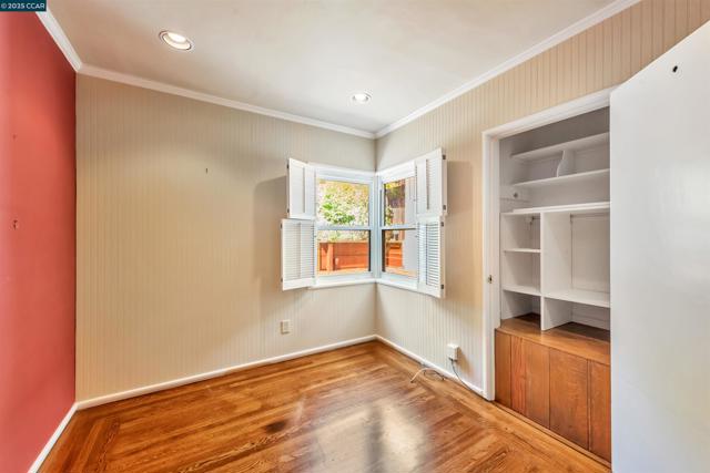 23 El Verano, Orinda CA: https://media.crmls.org/mediaz/1f2ed8a5-76b0-47da-b292-a47e11ea7c17.jpg