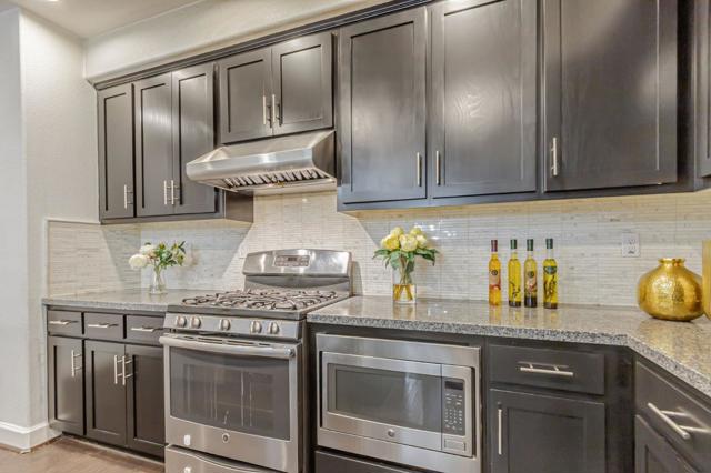 168 Currlin Circle, Milpitas CA: https://media.crmls.org/mediaz/1f305343-5128-44c9-9faf-3c071218ae53.jpg