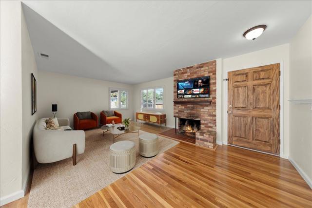 41 Ralston Drive, Monterey CA: https://media.crmls.org/mediaz/1f31ff28-dafc-4b0c-8867-ed197d3b4979.jpg