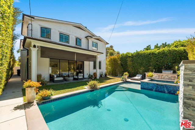 5235 Sylmar Avenue, Sherman Oaks CA: https://media.crmls.org/mediaz/1f34399a-5bc9-498a-8573-e2dd4b03581b.jpg