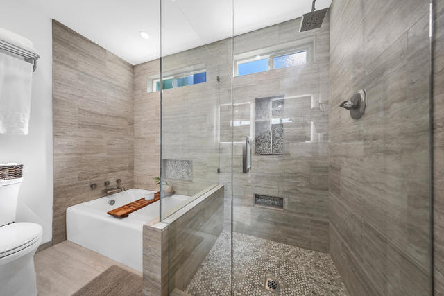 74277 Myrsine Avenue, Palm Desert CA: https://media.crmls.org/mediaz/1f3487e2-581d-4a31-80f5-c7d71a795255.jpg
