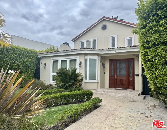 458 S Clark Drive, Beverly Hills CA: https://media.crmls.org/mediaz/1f352e4c-c2e3-442c-a499-b49ce48d3634.jpg