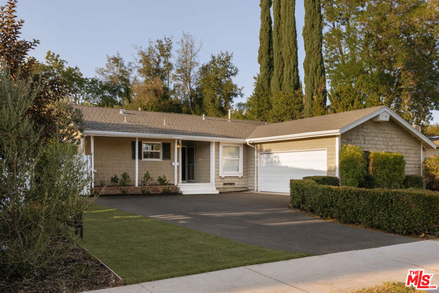 22251 Kittridge Street