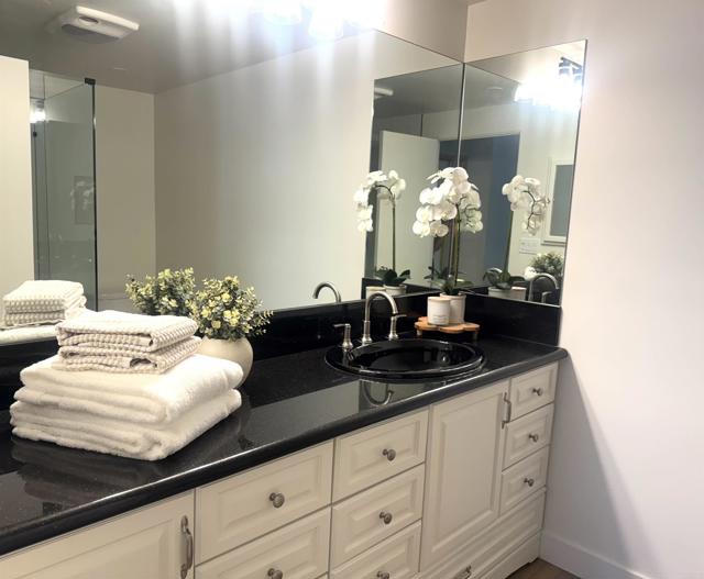 7019 Estrella De Mar Road, Carlsbad CA: https://media.crmls.org/mediaz/1f362da5-c100-4803-a4f9-db7269c7e351.jpg