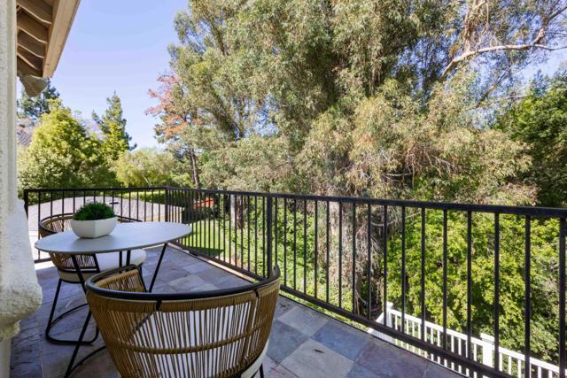 850 Arroyo Court, Palo Alto CA: https://media.crmls.org/mediaz/1f36d3ca-01e6-4304-a17c-196420b9a6d6.jpg