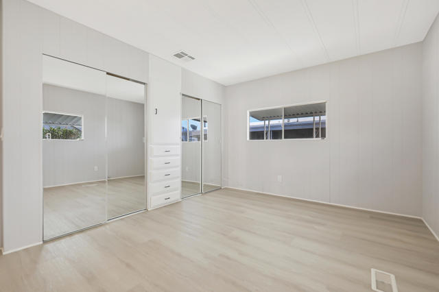 392 Standing Bear, Cathedral City CA: https://media.crmls.org/mediaz/1f375c00-fe3e-431c-b9cd-f33e8e7100ea.jpg