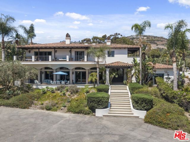 27355 Pacific Coast Highway, Malibu CA: https://media.crmls.org/mediaz/1f37d2c4-e983-44aa-924d-9b7306a07b05.jpg