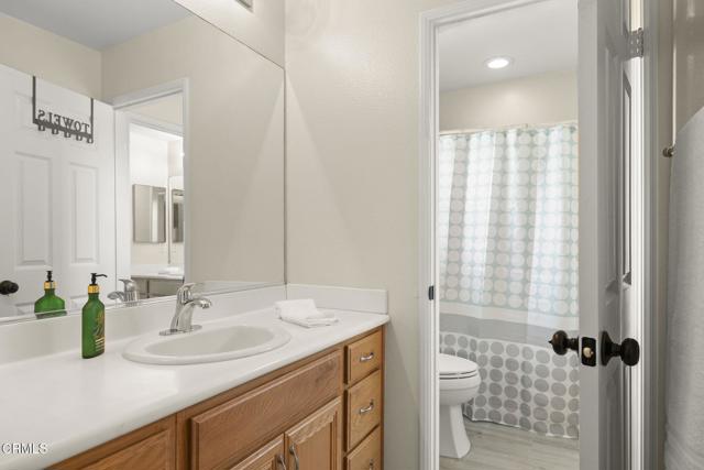 371 Huerta Street, Oxnard CA: https://media.crmls.org/mediaz/1f39c153-37e4-4335-83bd-083d88d99f07.jpg