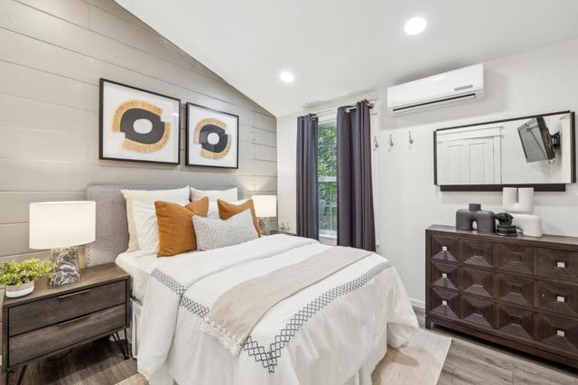 19050 Camino Barco, Saratoga CA: https://media.crmls.org/mediaz/1f39f2c6-8bd3-4158-bc27-1230c6b1201b.jpg