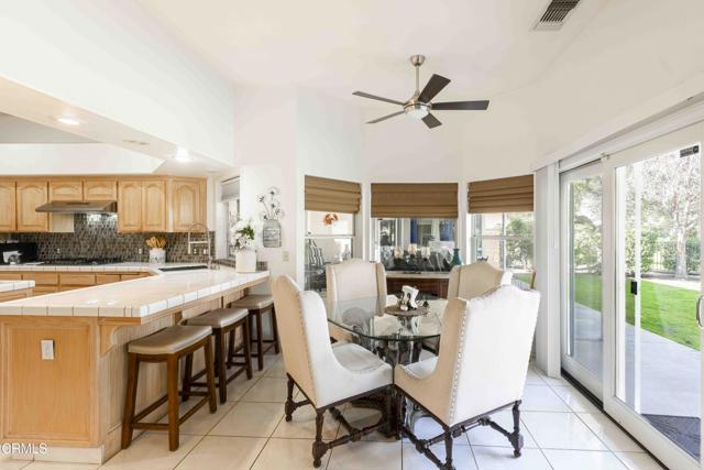 4205 Palisades Circle, Bakersfield CA: https://media.crmls.org/mediaz/1f3a82c7-e310-443b-a17d-bcd2c62e8bf4.jpg