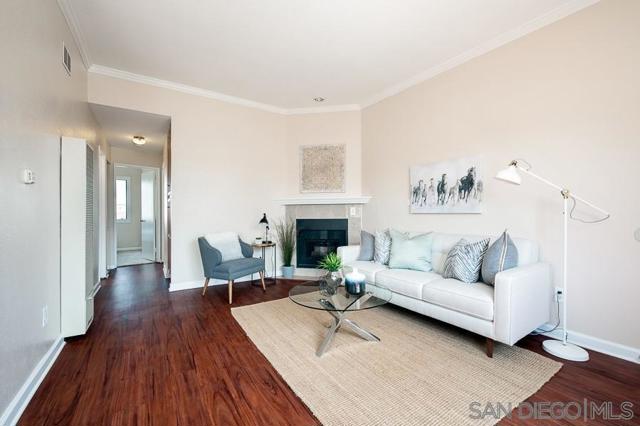 4153 Idaho St, San Diego CA: https://media.crmls.org/mediaz/1f3a9a57-50f0-428a-8d50-c0edafea2bf2.jpg