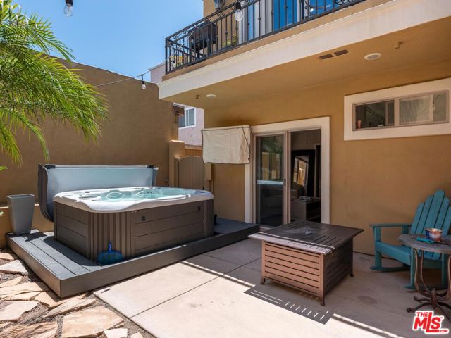 520 Elena Avenue, Redondo Beach, California 90277, 4 Bedrooms Bedrooms, ,2 BathroomsBathrooms,Residential,For Sale,Elena,25537523