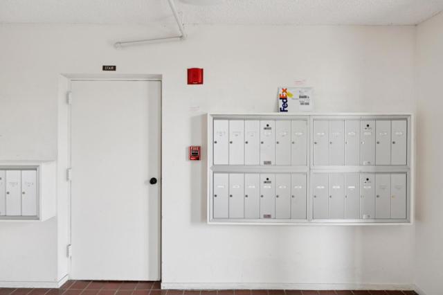 1031 Cherry Avenue, San Bruno CA: https://media.crmls.org/mediaz/1f3d91c2-c032-421e-890f-3a1b359463da.jpg
