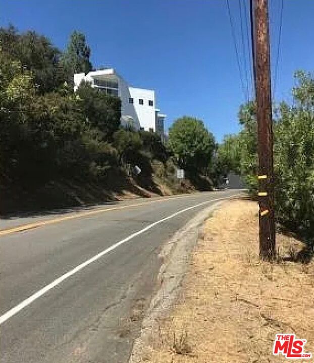 0 Mar Vista Ridge Drive, Malibu CA: https://media.crmls.org/mediaz/1f3dbf6d-c830-4170-8f64-ad0e0fd16c2a.jpg