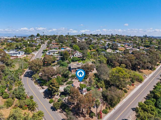 2277 Dunstan, Oceanside CA: https://media.crmls.org/mediaz/1f3ed65a-5399-4696-805c-ffb0591ab2c1.jpg