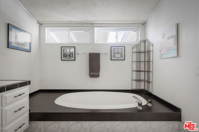 54 Robin Hood Place photo 24