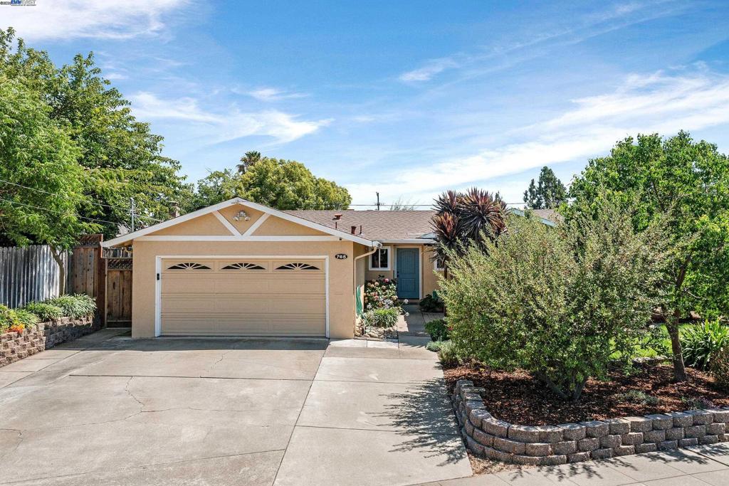 765 Moraga Drive