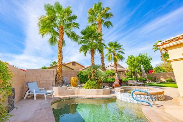 45595 Banff Springs Street, Indio CA: https://media.crmls.org/mediaz/1f416478-9786-47a8-858c-0bd6ccab999e.jpg