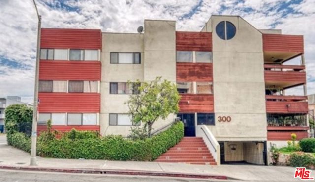 300 S Reno St #103, Los Angeles, CA 90057