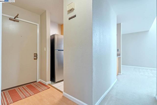 3300 Wolcott Cmn, Fremont CA: https://media.crmls.org/mediaz/1f427235-bf77-4cd9-a0a6-709587b35cf4.jpg