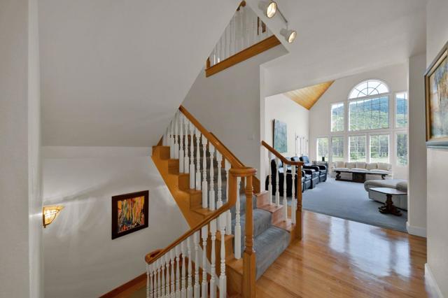 5422 Schulmeyer Gulch Road, Yreka CA: https://media.crmls.org/mediaz/1f42b0e1-254c-4407-87d1-52d756424a4c.jpg