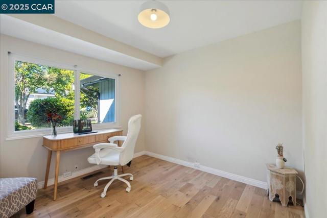42 Freitas Dr, Moraga CA: https://media.crmls.org/mediaz/1f452abd-7807-4c51-8d07-4cea0da5c49e.jpg