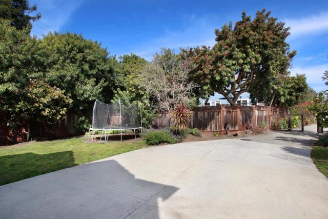 3239 O'Neill Court, Soquel CA: https://media.crmls.org/mediaz/1f46cfb2-6338-4d55-8c35-62bbdceaed08.jpg