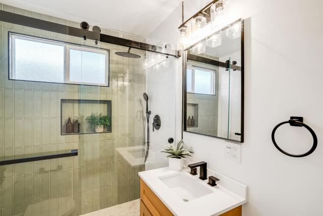 1016 Patricia Avenue, San Mateo CA: https://media.crmls.org/mediaz/1f47eafe-04d9-42e5-b5bc-da550b3087db.jpg