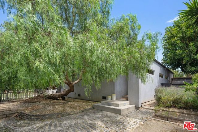 2320 Walnut Avenue photo 38