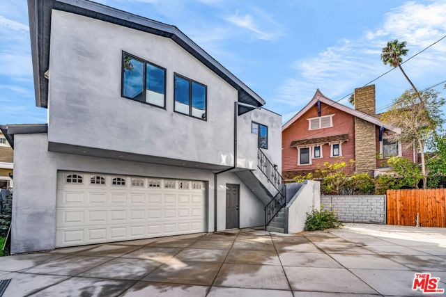 4308 Victoria Park Drive, Los Angeles CA: https://media.crmls.org/mediaz/1f495ebf-9c1b-45ca-92c8-c721946ea1c0.jpg