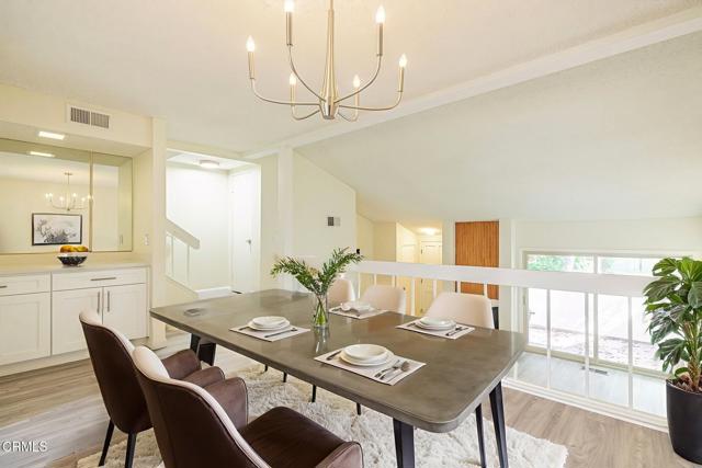 Detail Gallery Image 17 of 48 For 22239 1/4 Erwin St, Woodland Hills,  CA 91367 - 2 Beds | 2 Baths