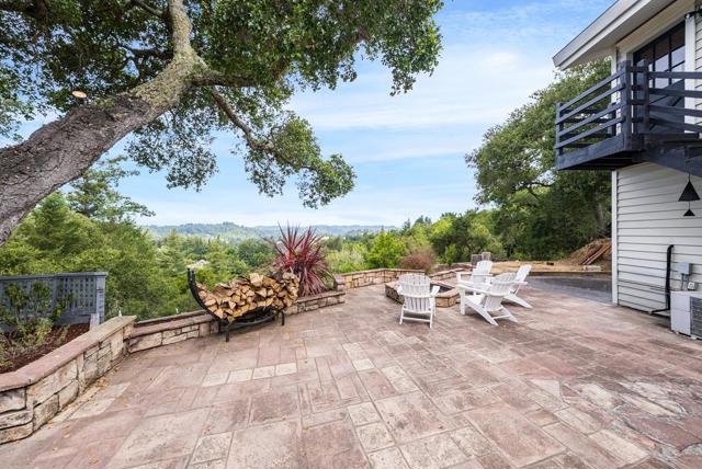 1501 Hidden Valley Road, Soquel CA: https://media.crmls.org/mediaz/1f49e97d-a1e5-407c-880a-a7af970ce330.jpg