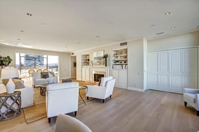 40 W 3rd Avenue, San Mateo CA: https://media.crmls.org/mediaz/1f4ad93b-a556-4f57-a347-339b790f4cf7.jpg
