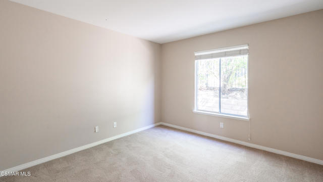 2210 Rutland Place, Thousand Oaks CA: https://media.crmls.org/mediaz/1f4bad37-327a-4986-b0a9-aa6dd527e43a.jpg