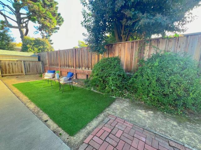 1031 Amarillo Avenue, Palo Alto CA: https://media.crmls.org/mediaz/1f4c8972-ddcd-4429-9ad6-aac01bfe3fa9.jpg