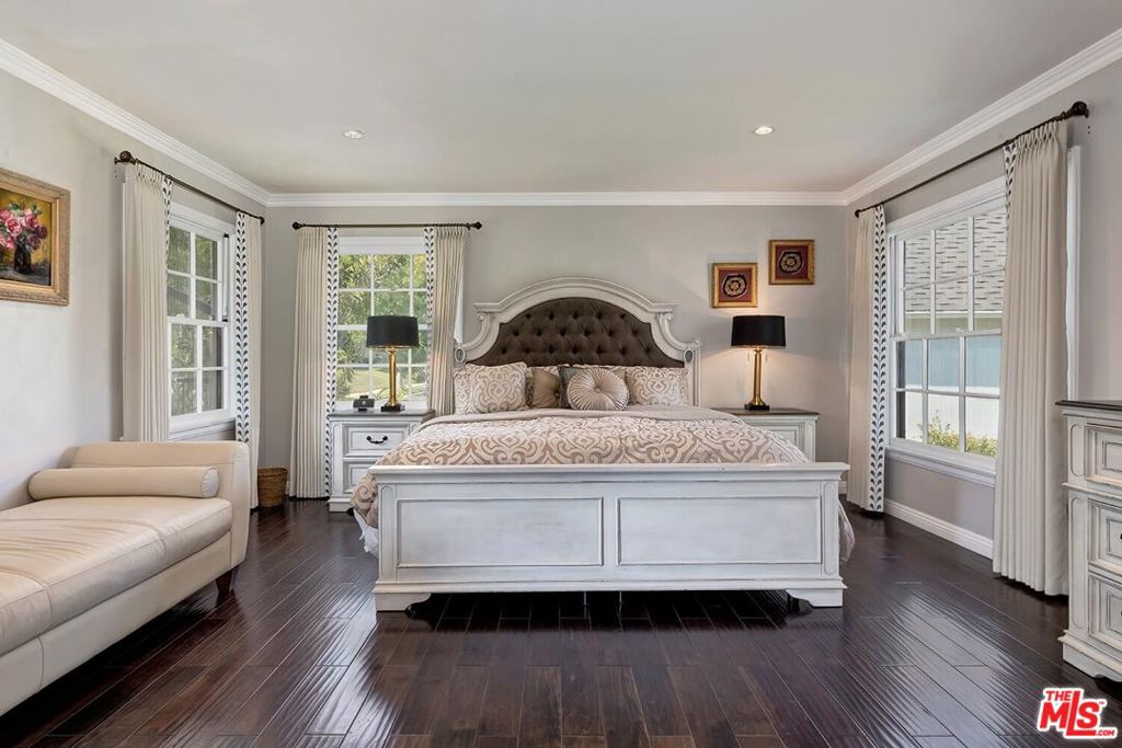 MLS #25602747 image #23