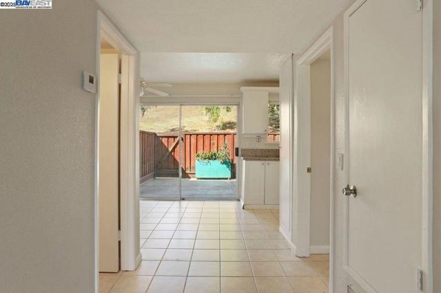 1048 Spring Valley Cmn, Livermore CA: https://media.crmls.org/mediaz/1f4ce87b-d58d-4941-8be1-fee57322f5bb.jpg