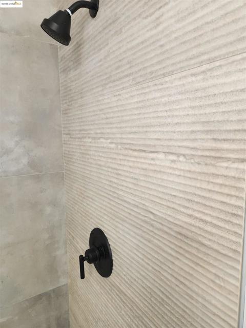 15373 Inverness St, San Leandro CA: https://media.crmls.org/mediaz/1f4d606d-42fa-4a71-80ce-65717948ced0.jpg