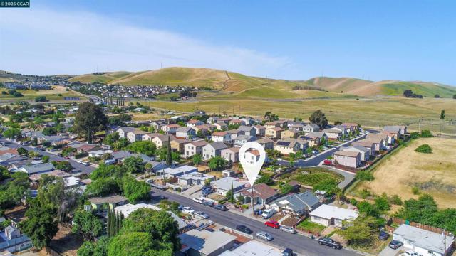 37 Wharf Dr, Bay Point CA: https://media.crmls.org/mediaz/1f4eaaec-23d1-4ffa-a710-b7752547bb8b.jpg