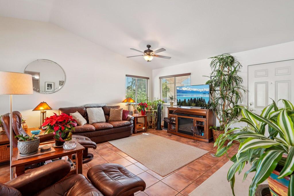 MLS #219138819DA image #8