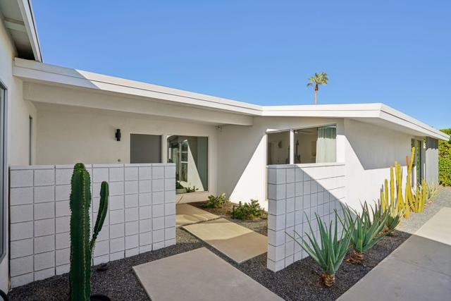 2463 S Broadmoor Drive, Palm Springs CA: https://media.crmls.org/mediaz/1f4f960e-fa81-4067-a1c0-f3c07a256398.jpg