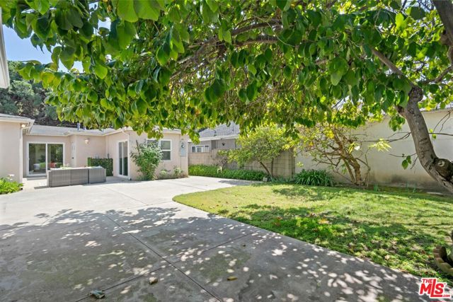 11453 National Boulevard, Los Angeles, California 90064, 3 Bedrooms Bedrooms, ,2 BathroomsBathrooms,Single Family Residence,For Sale,National,24409081