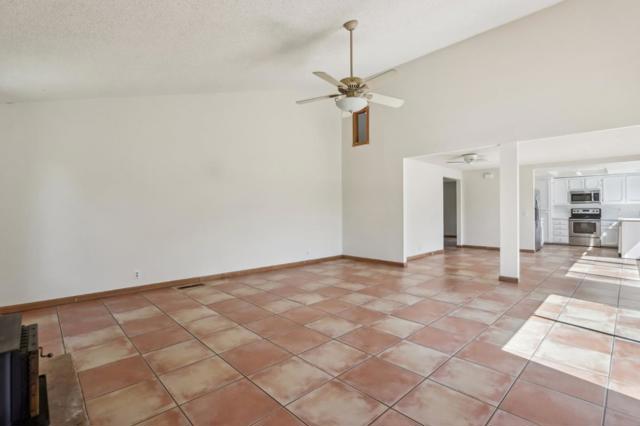 7433 Crawford Drive, Gilroy CA: https://media.crmls.org/mediaz/1f5143c7-550c-4f49-aedd-6e90e17b24cd.jpg