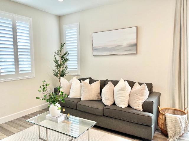 275 E Lawson Avenue, Mountain House CA: https://media.crmls.org/mediaz/1f51a469-87d2-4f92-a4ba-5c5ab5c0c7a8.jpg