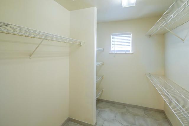 1542 E Alluvial Avenue, Fresno CA: https://media.crmls.org/mediaz/1f51eaa9-9628-4fbf-8ee8-40f1ef23c9af.jpg