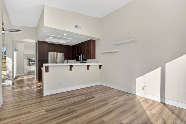 Detail Gallery Image 21 of 42 For 135 Neptune Pl, Escondido,  CA 92026 - 3 Beds | 2 Baths