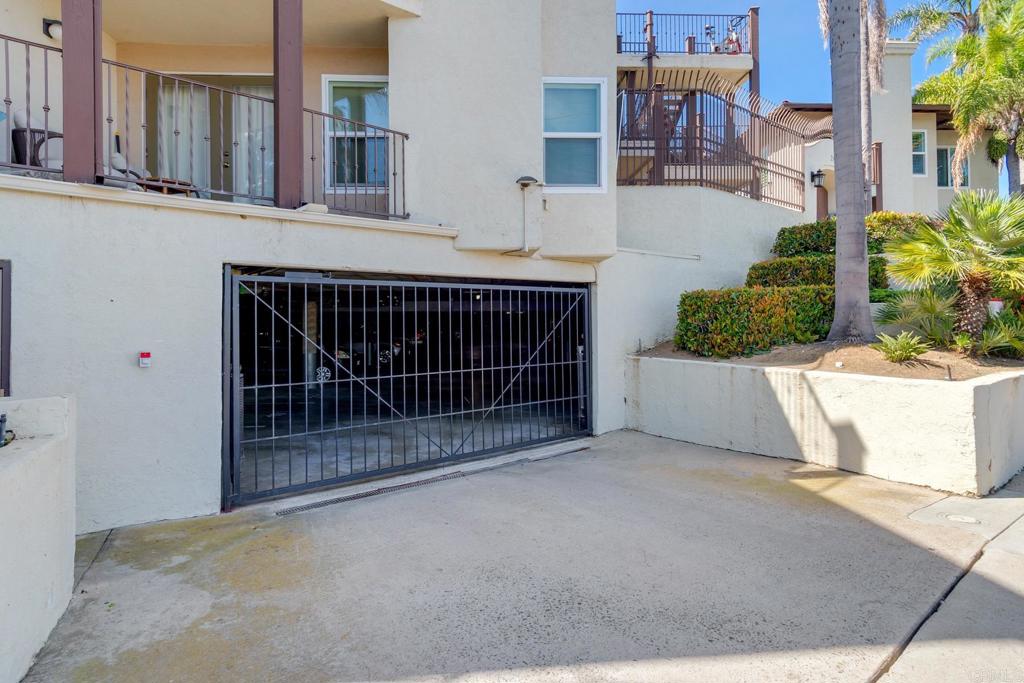 2828 Famosa Boulevard - photo 14