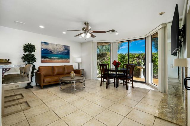 6 Stanford Drive, Rancho Mirage CA: https://media.crmls.org/mediaz/1f52b46d-7e4b-4ae3-a0a9-17936aa82c65.jpg